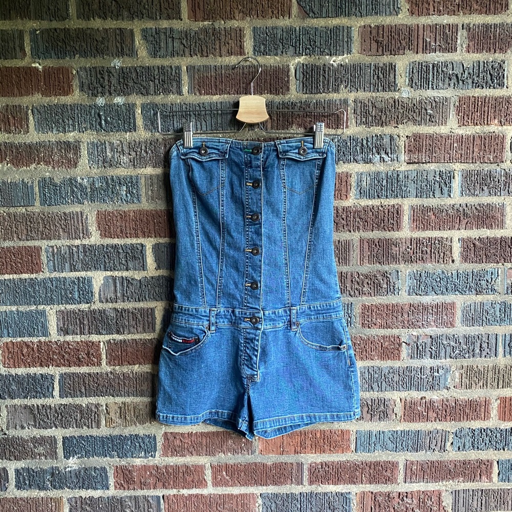 ****EXTREMELY RARE*** VINTAGE tommy hilfiger